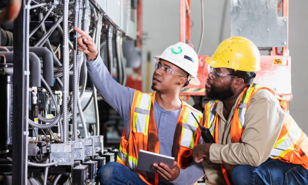 Best 24-Hour Electrician  in Utica, MI